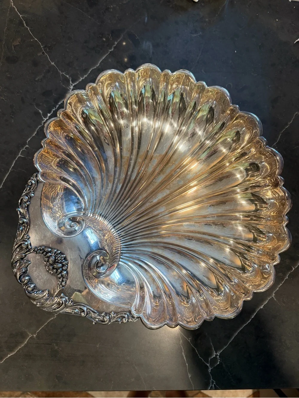 Large Footed Shell Silver Plated Serving Bowl - Elegant Home Dining Centerpiece
